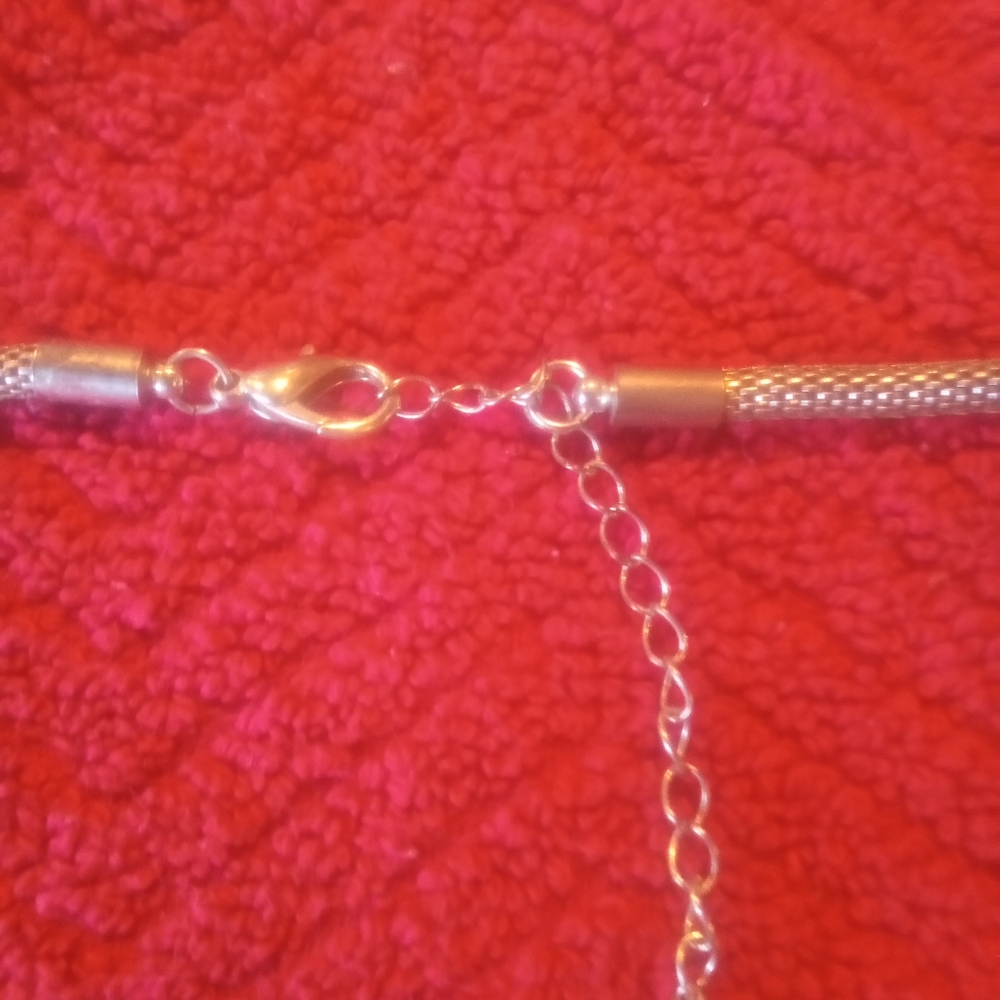 Necklace - Picture 4 of 5